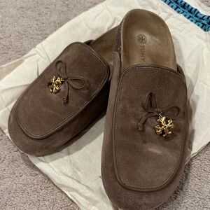 Tory Burch women’s brown suede mule